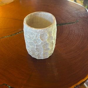 Tooth Brush Holder. White and light gray